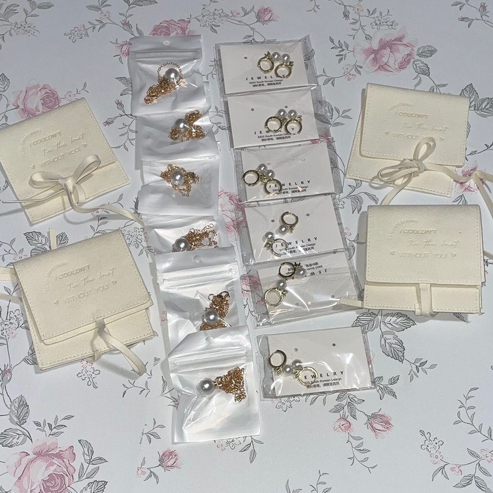 Bridesmaids Faux Gold and Pearl Jewelry Set of 6 NWT